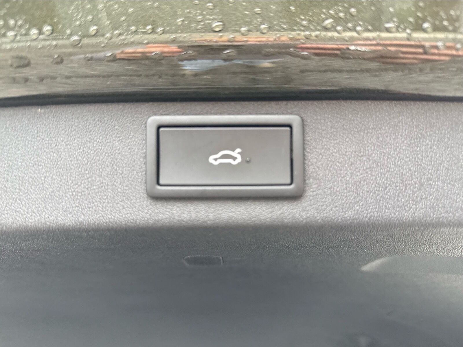 Sort Skoda Enyaq fra 2025