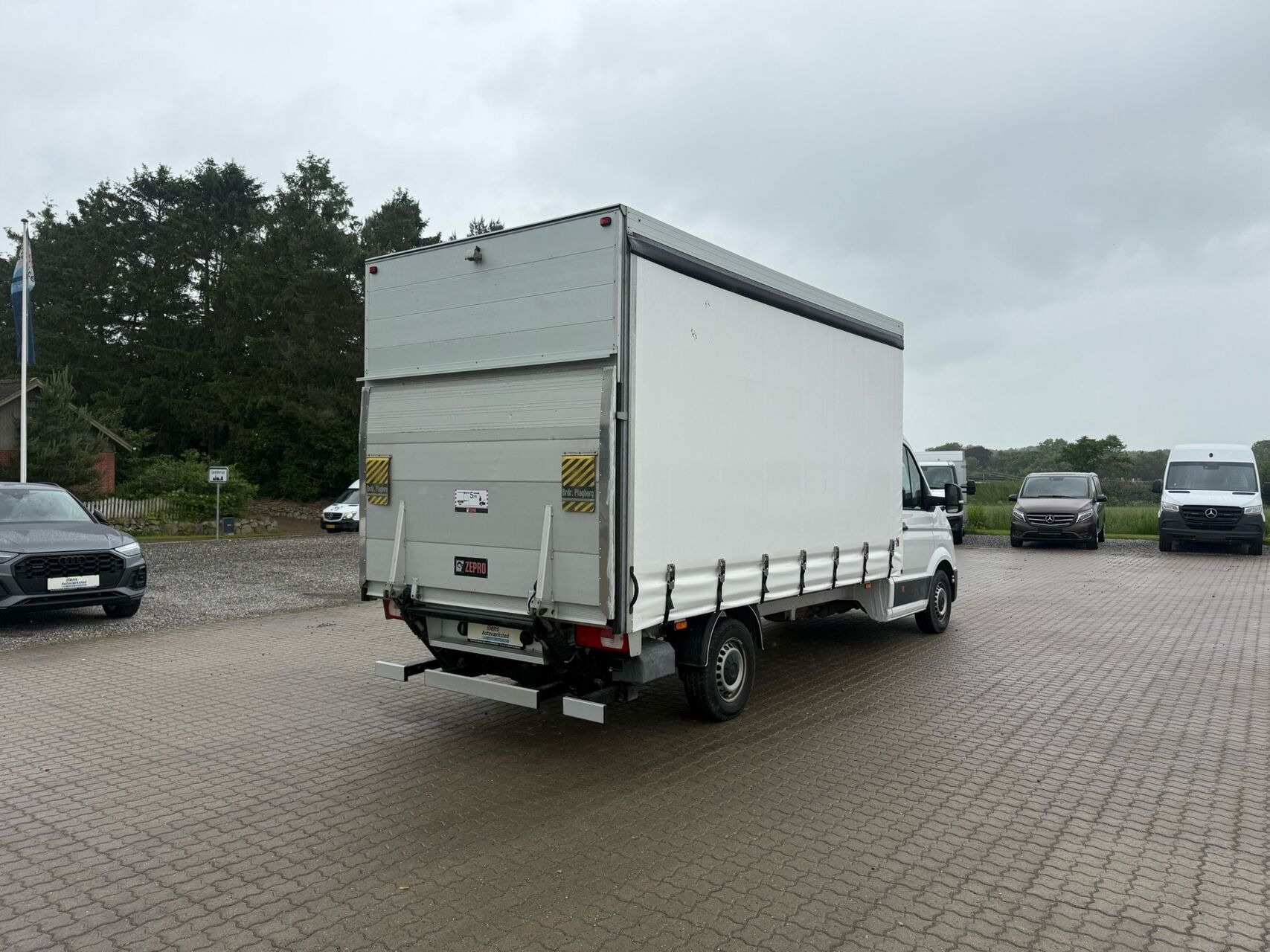 Hvid VW Crafter fra 2022