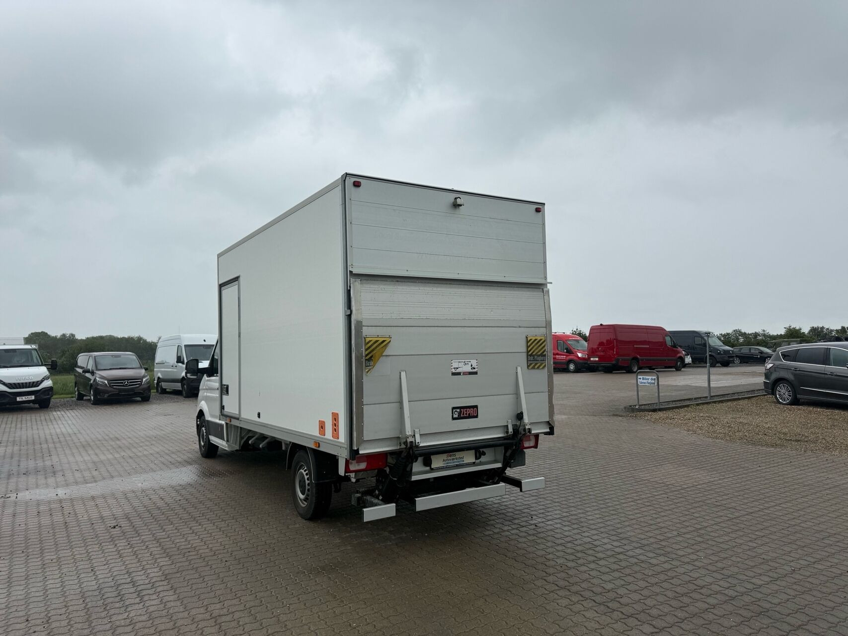 Hvid VW Crafter fra 2022