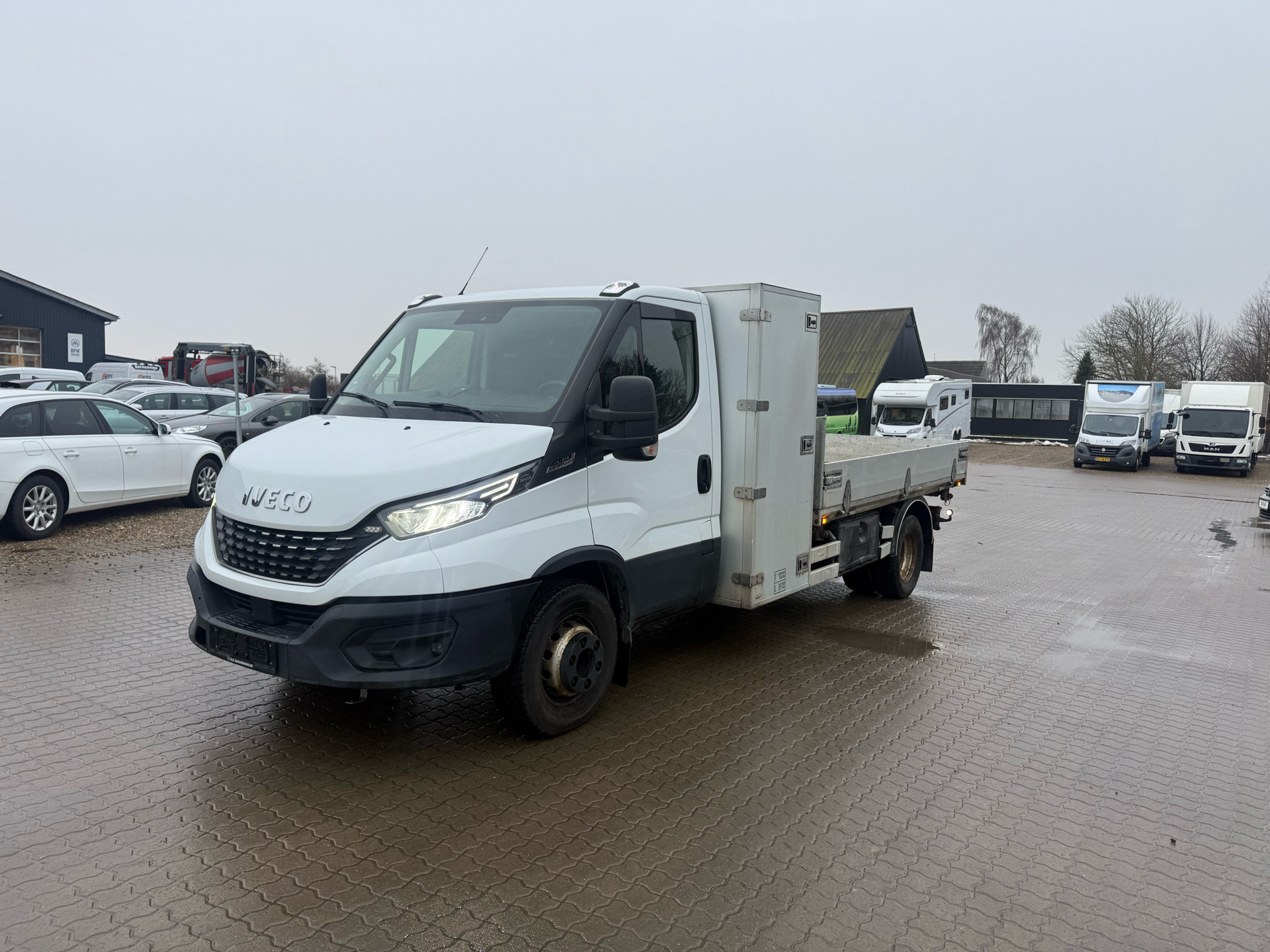 Hvid Iveco Daily fra 2021