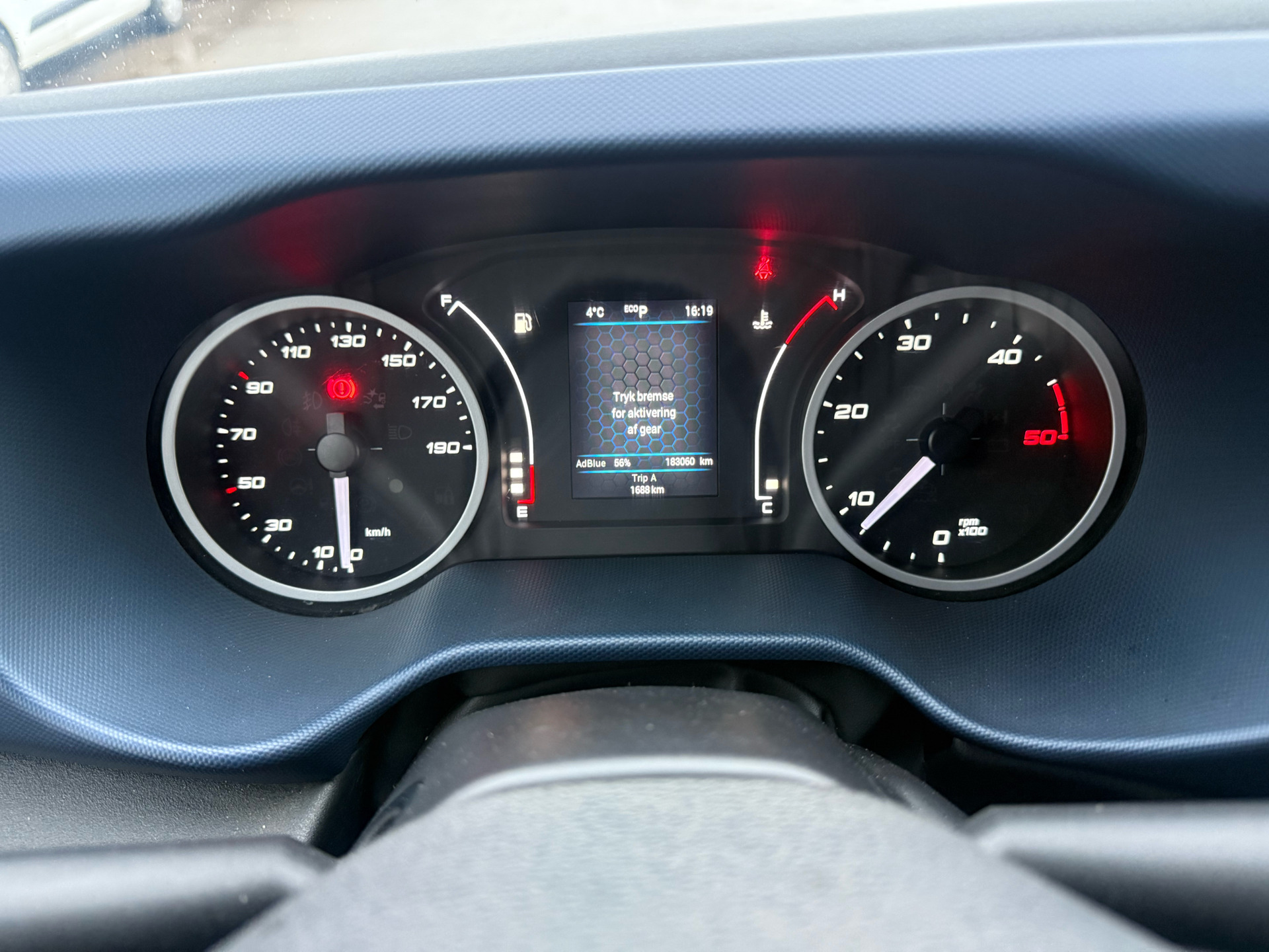 Hvid Iveco Daily fra 2021