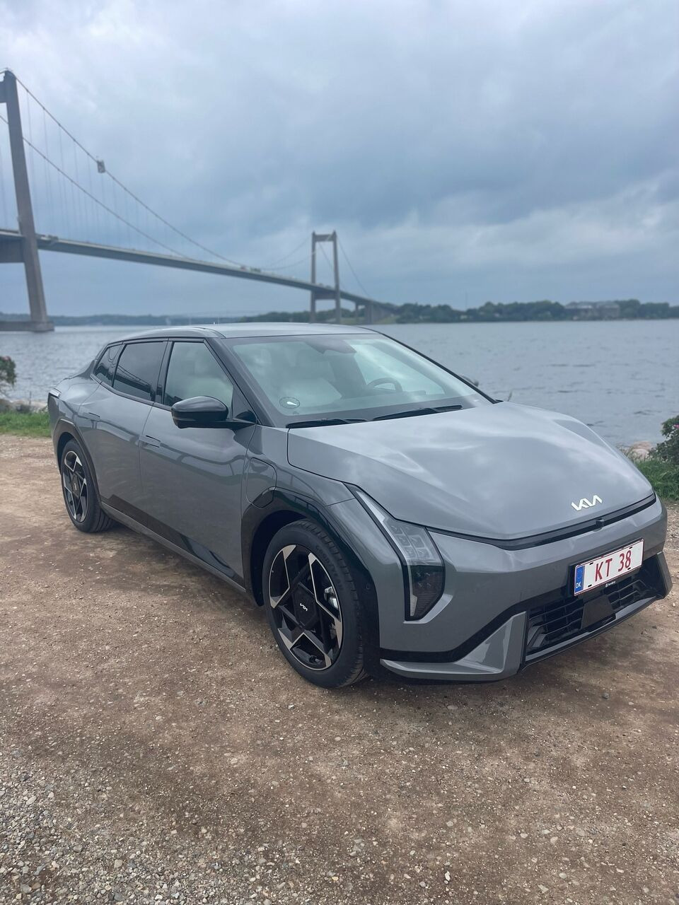 Grå Kia EV4 fra 2026