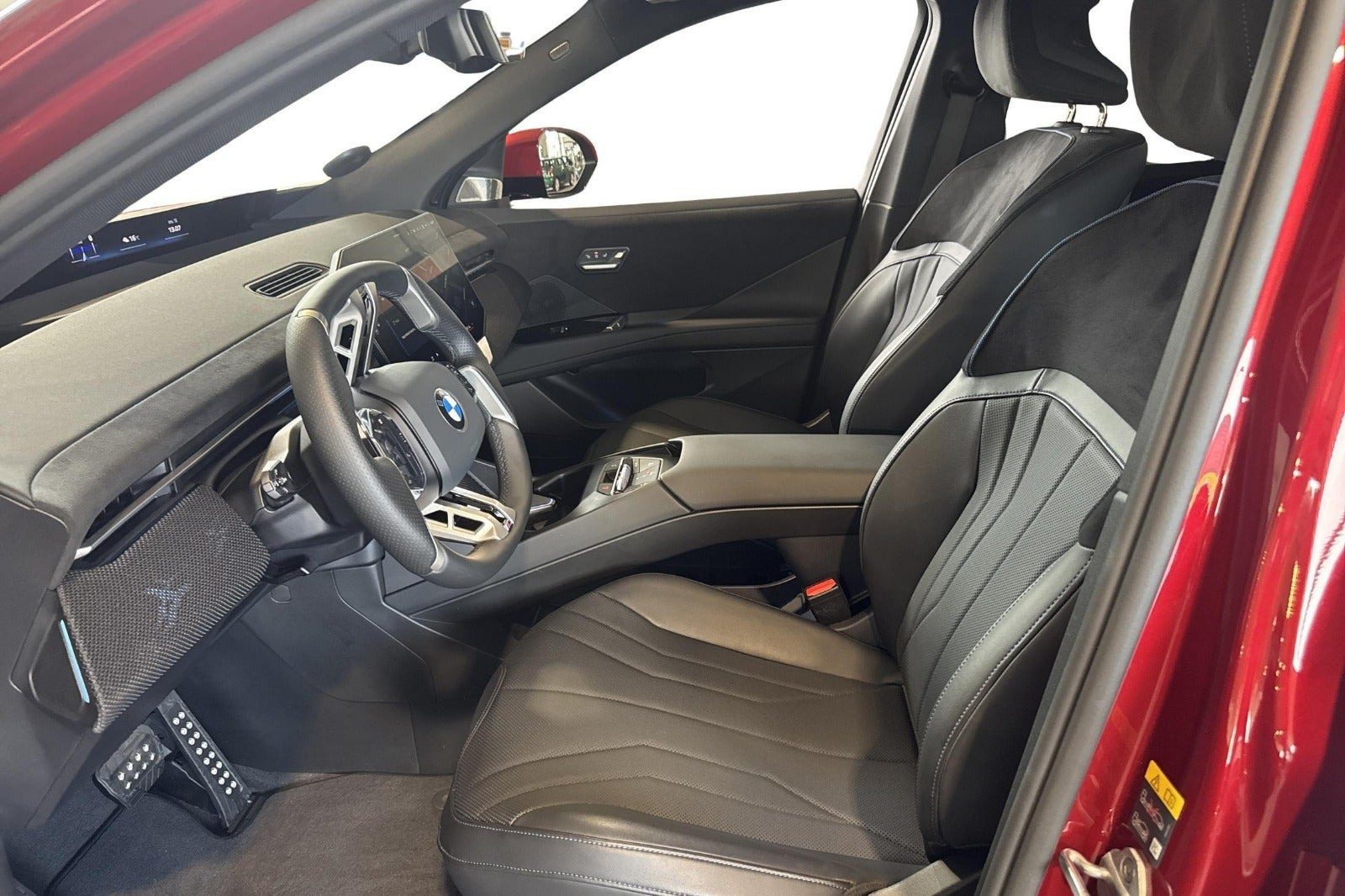 Rød BMW iX3 fra 2026