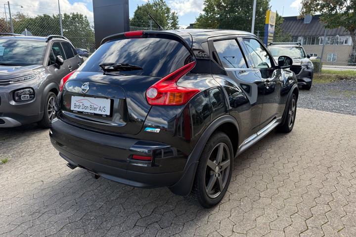 Sort Nissan Juke fra 2011