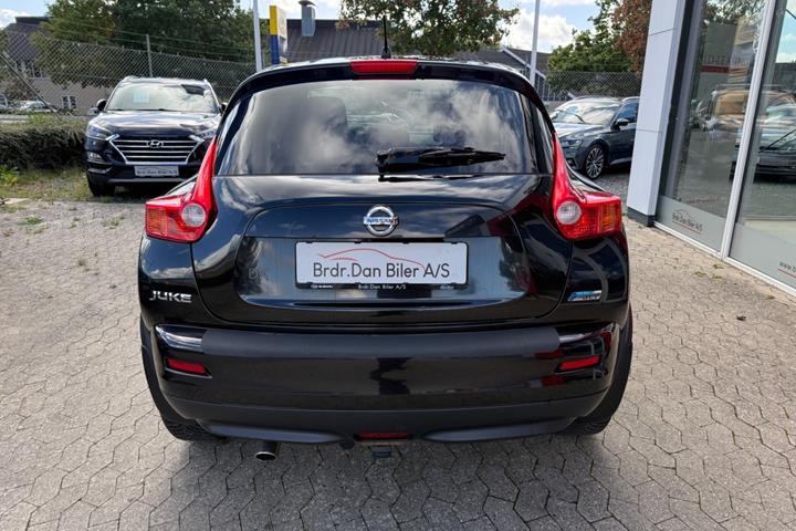 Sort Nissan Juke fra 2011