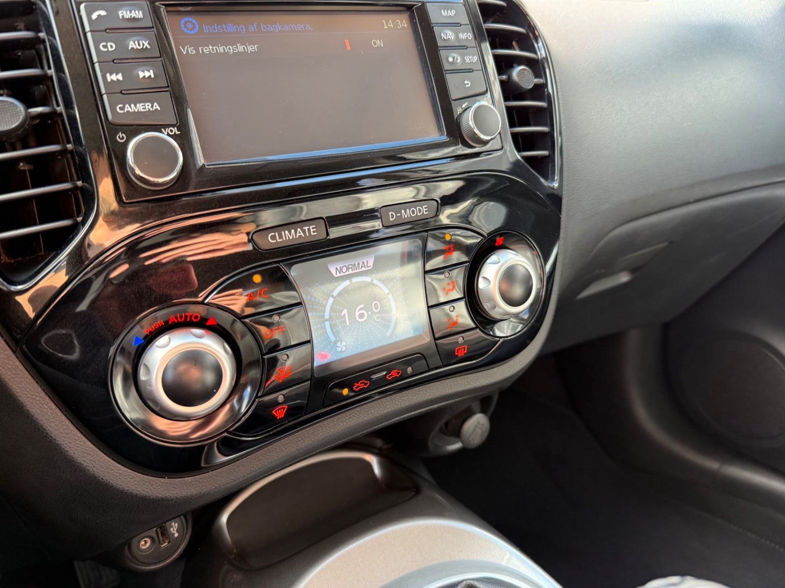 Sort Nissan Juke fra 2011