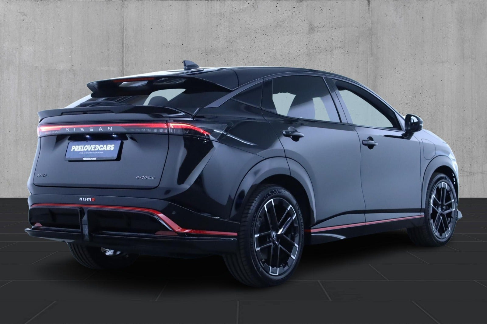 Sort Nissan Ariya fra 2026
