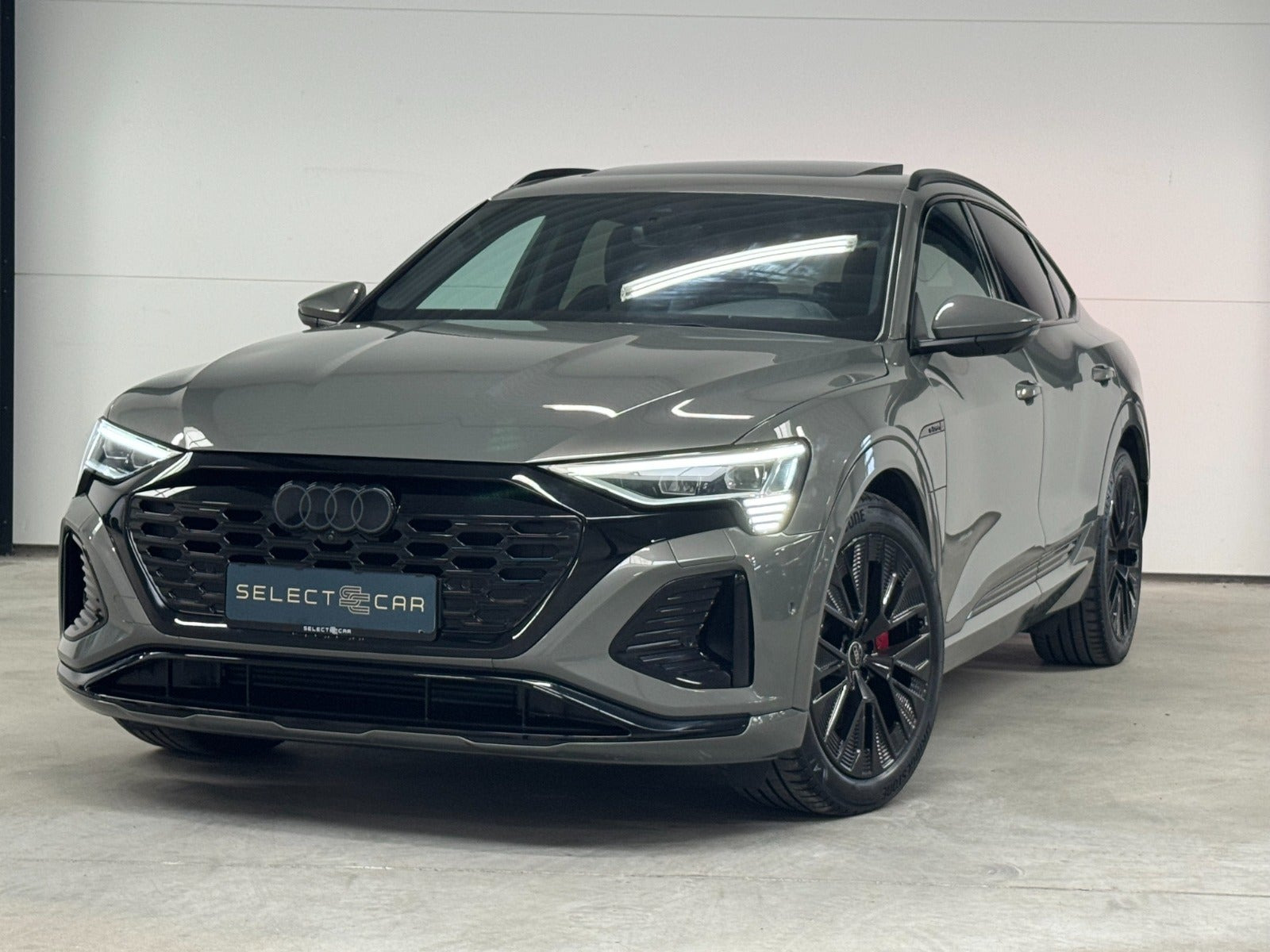 Audi Q8 e-tron 55 S-line Sportback quattro