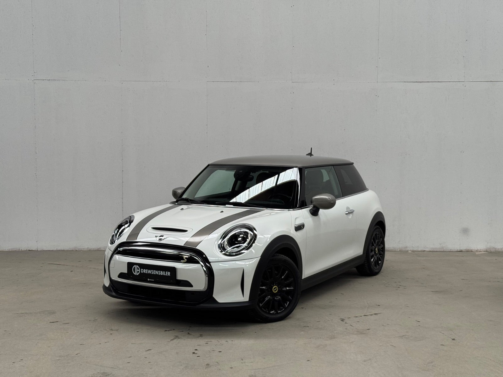 Mini Cooper SE Classic Trim