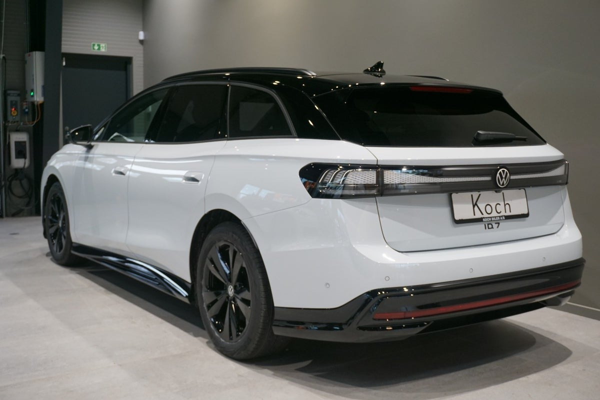 Hvid VW ID.7 fra 2026