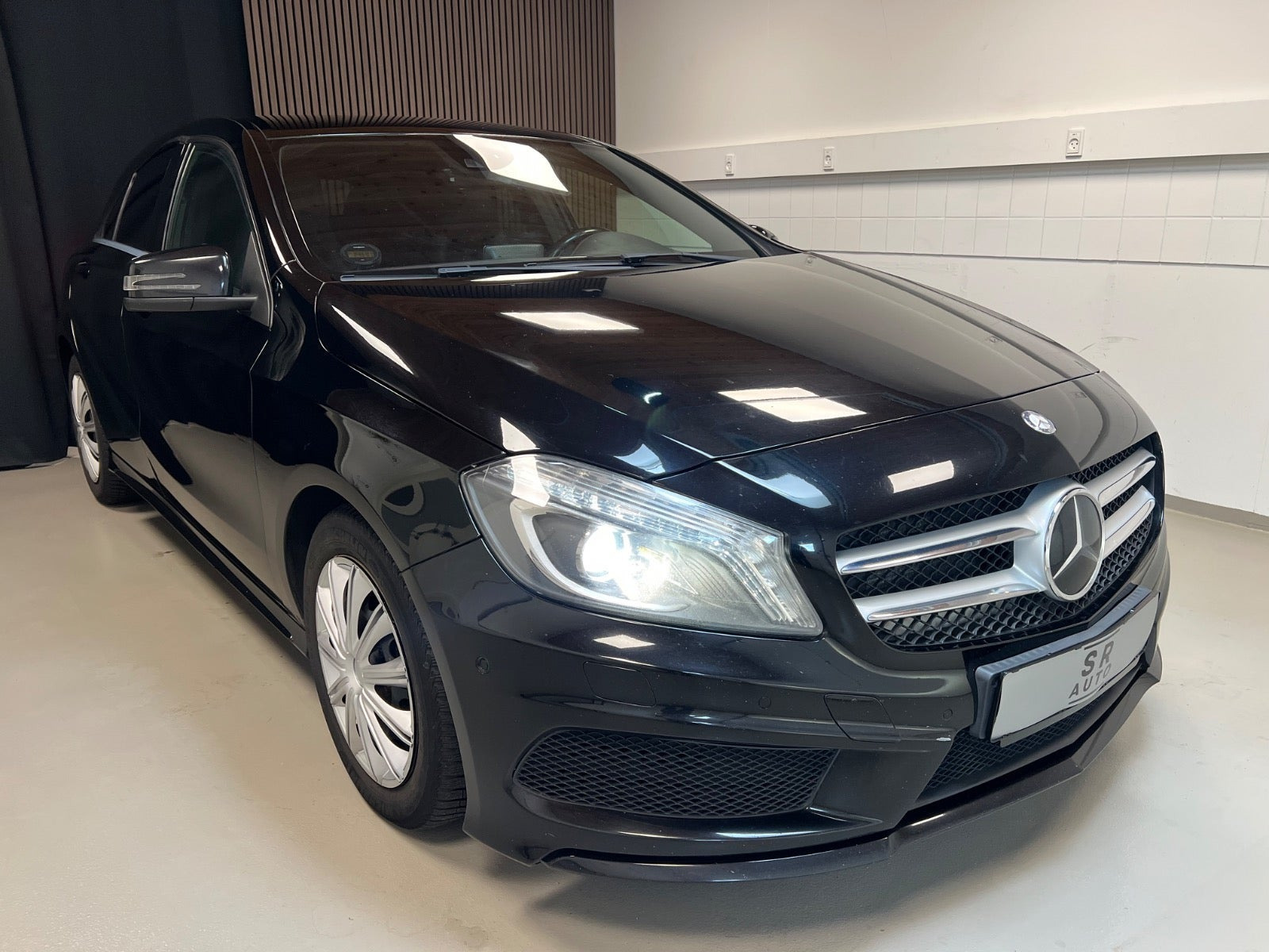 Sort Mercedes A180 fra 2014