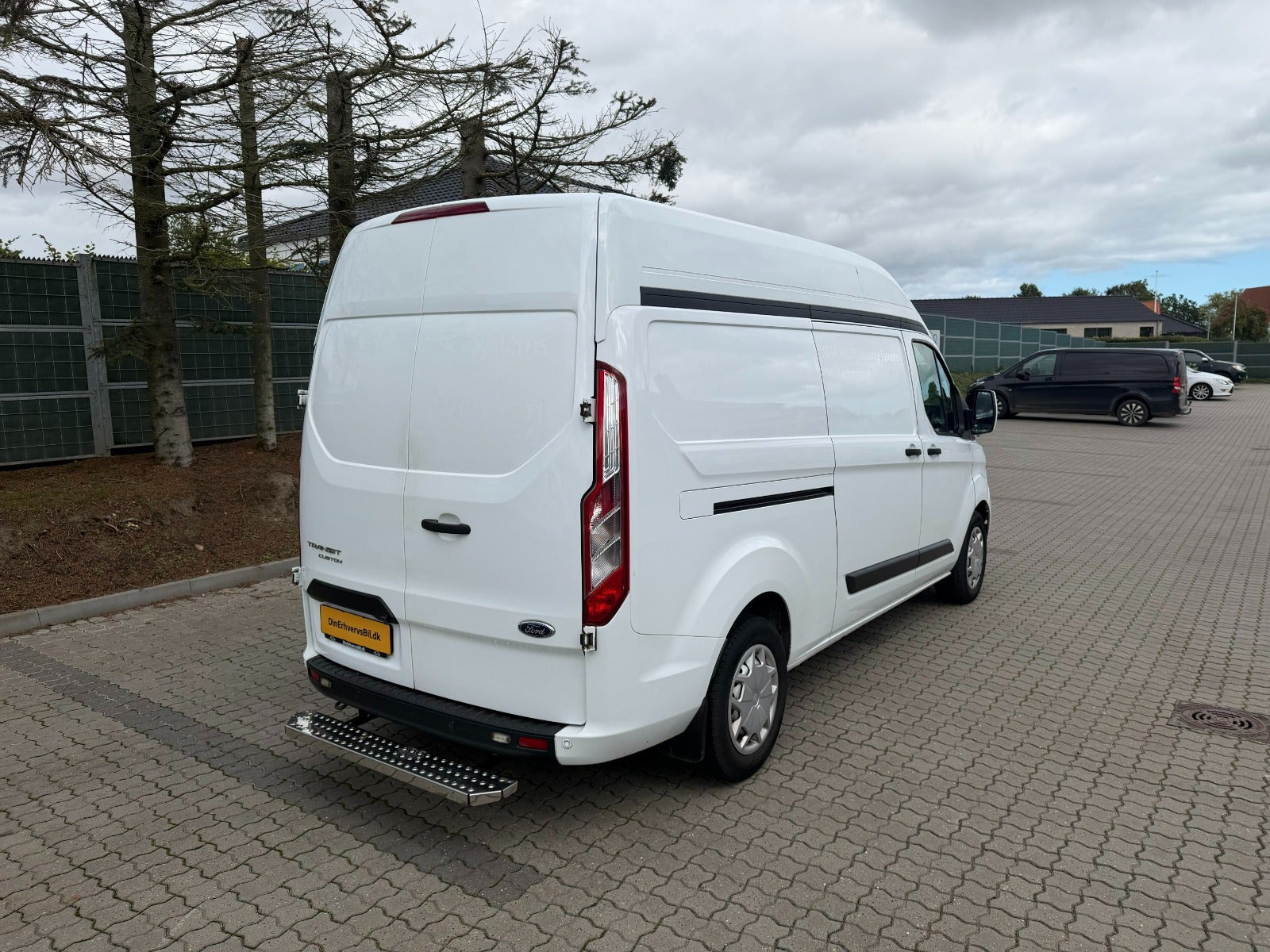 Hvid Ford Transit Custom 320 L2 fra 2021