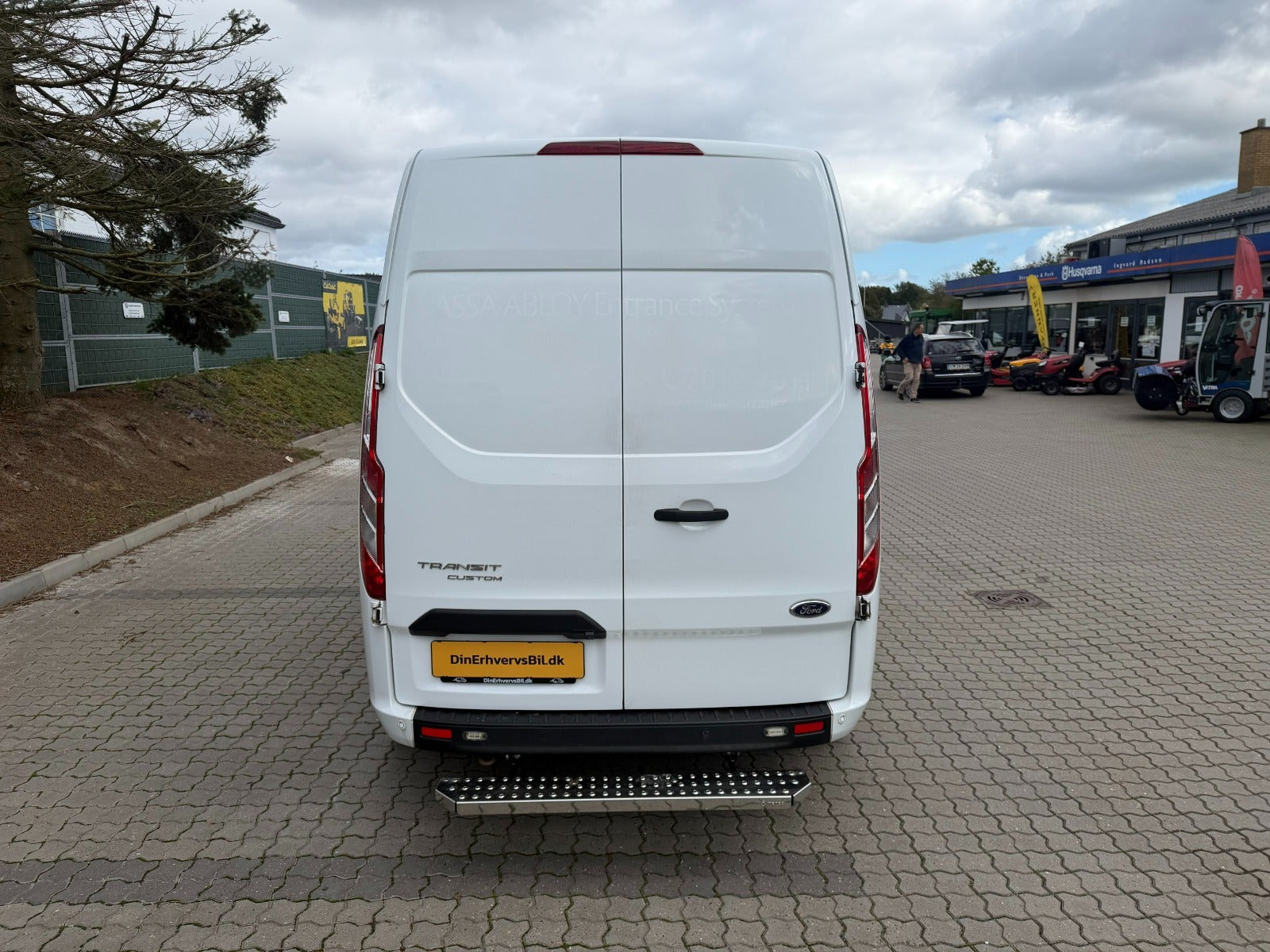 Hvid Ford Transit Custom 320 L2 fra 2021