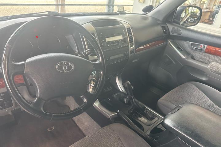 Sort Toyota Land Cruiser fra 2007