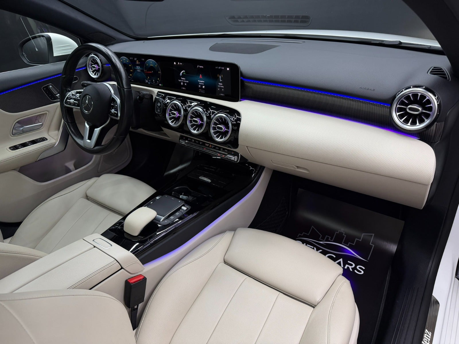 Hvid Mercedes A200 d fra 2020