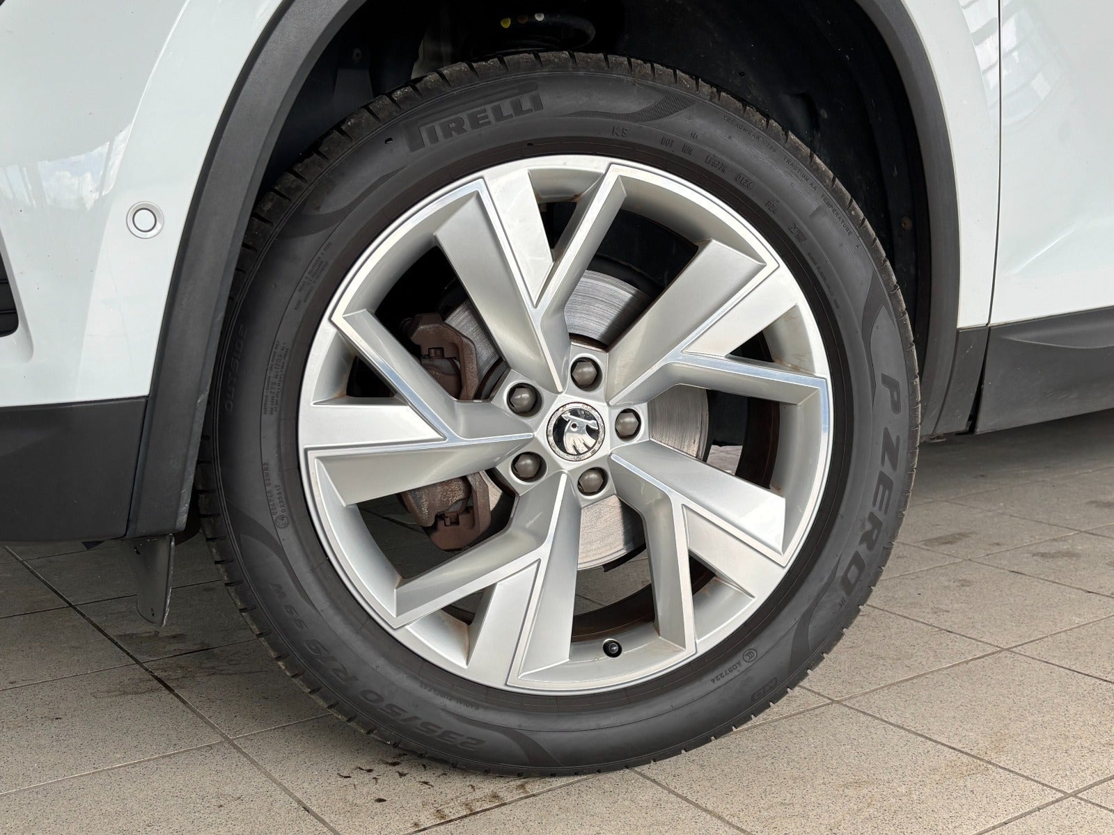 Hvid Skoda Kodiaq fra 2018