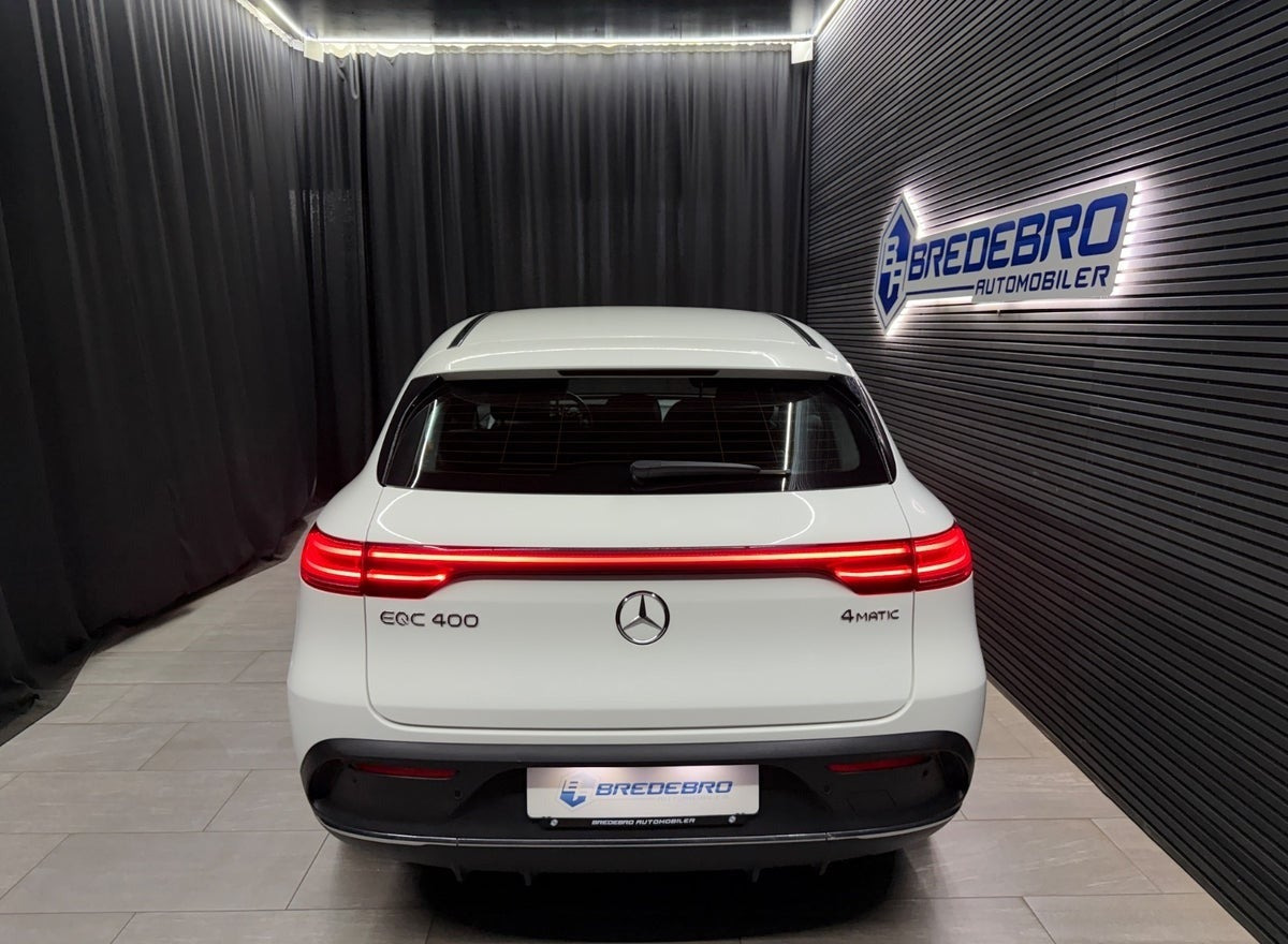 Hvid Mercedes EQC400 fra 2023