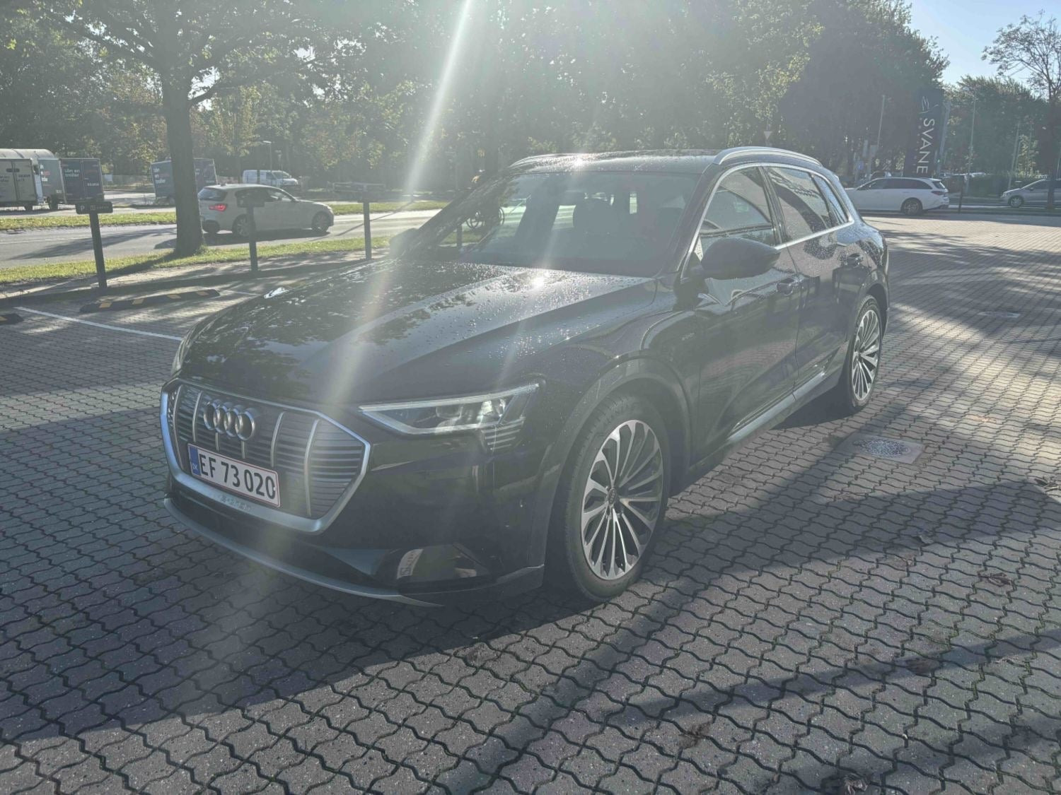 Sort Audi e-tron fra 2021