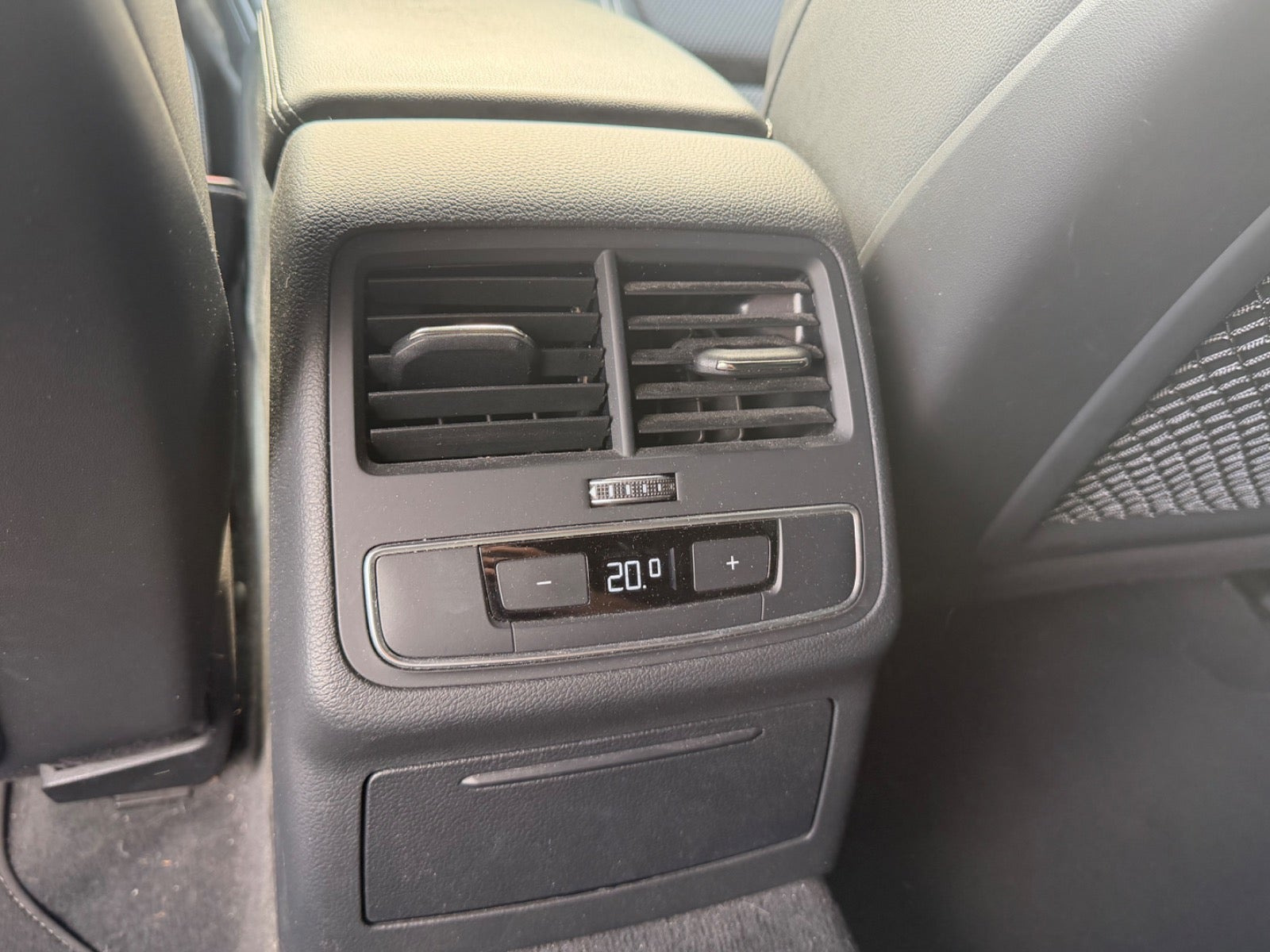 Sort Audi A4 fra 2016