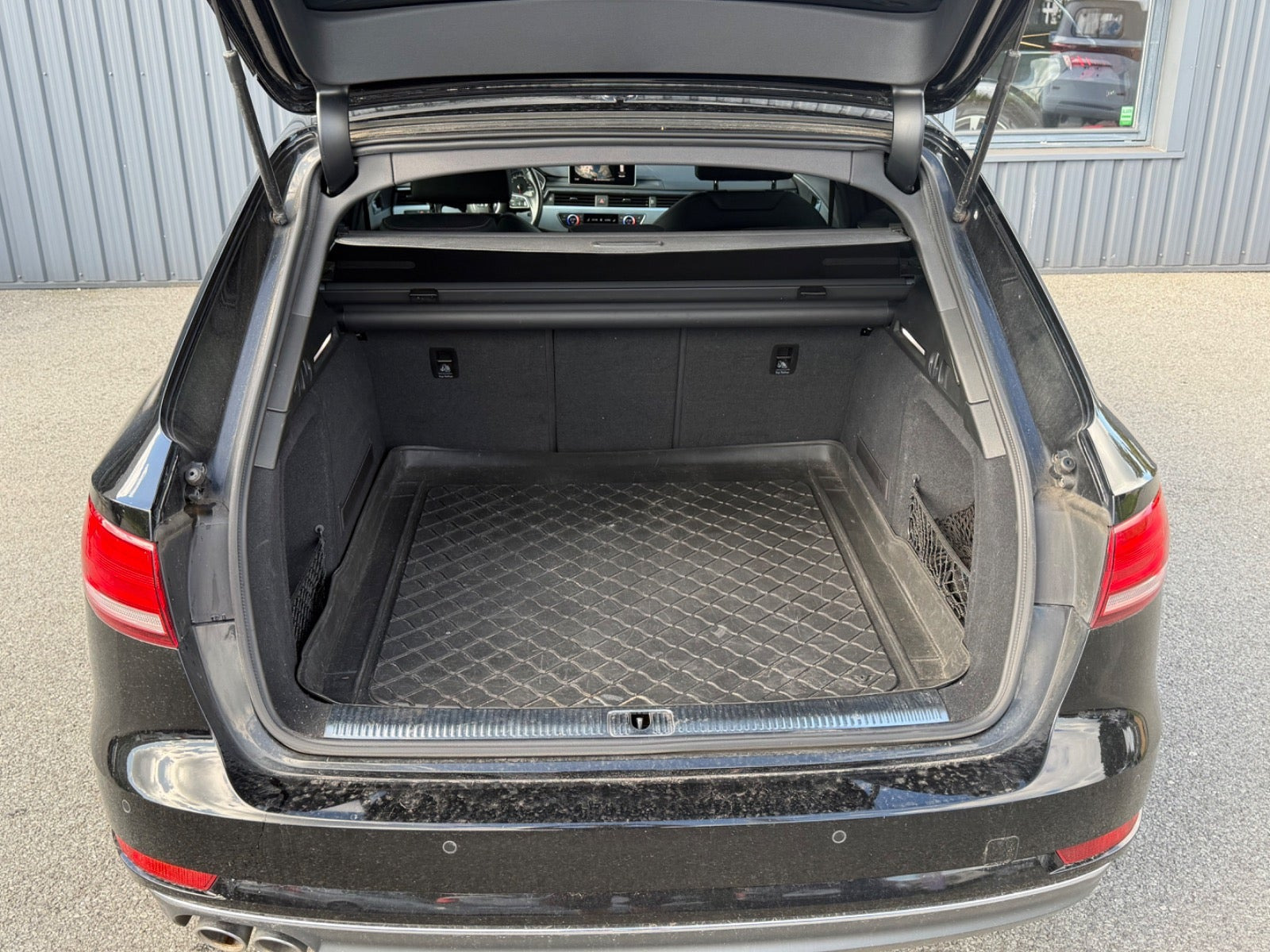 Sort Audi A4 fra 2016