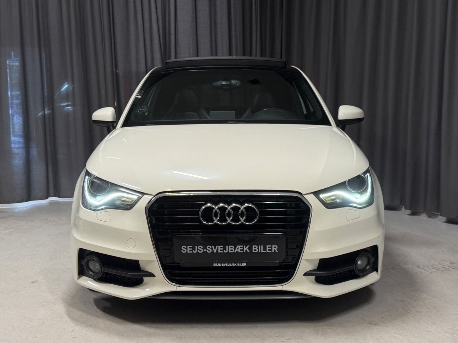 Hvid Audi A1 fra 2012