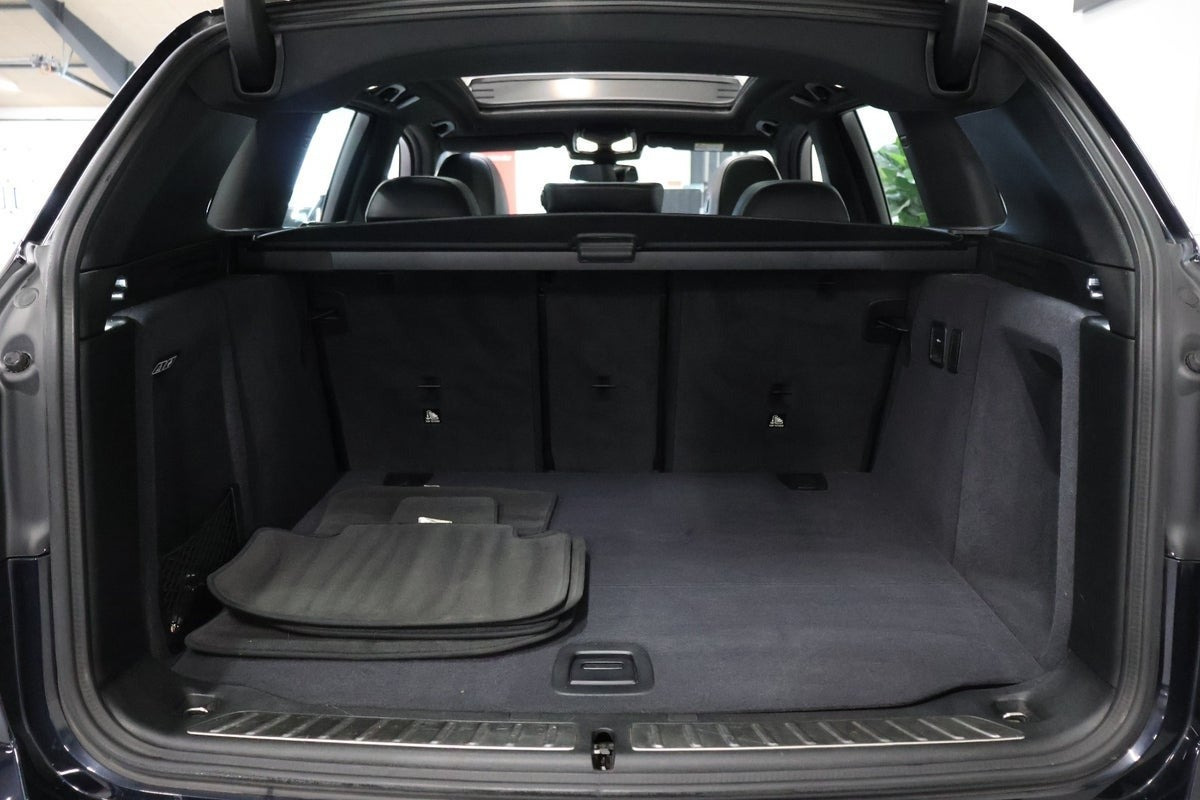 Sort BMW iX3 fra 2022