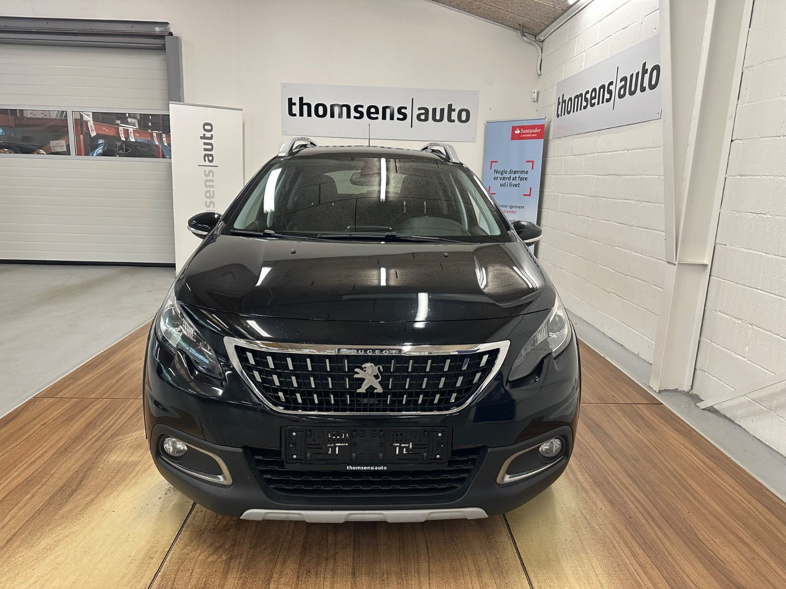 Sort Peugeot 2008 fra 2019