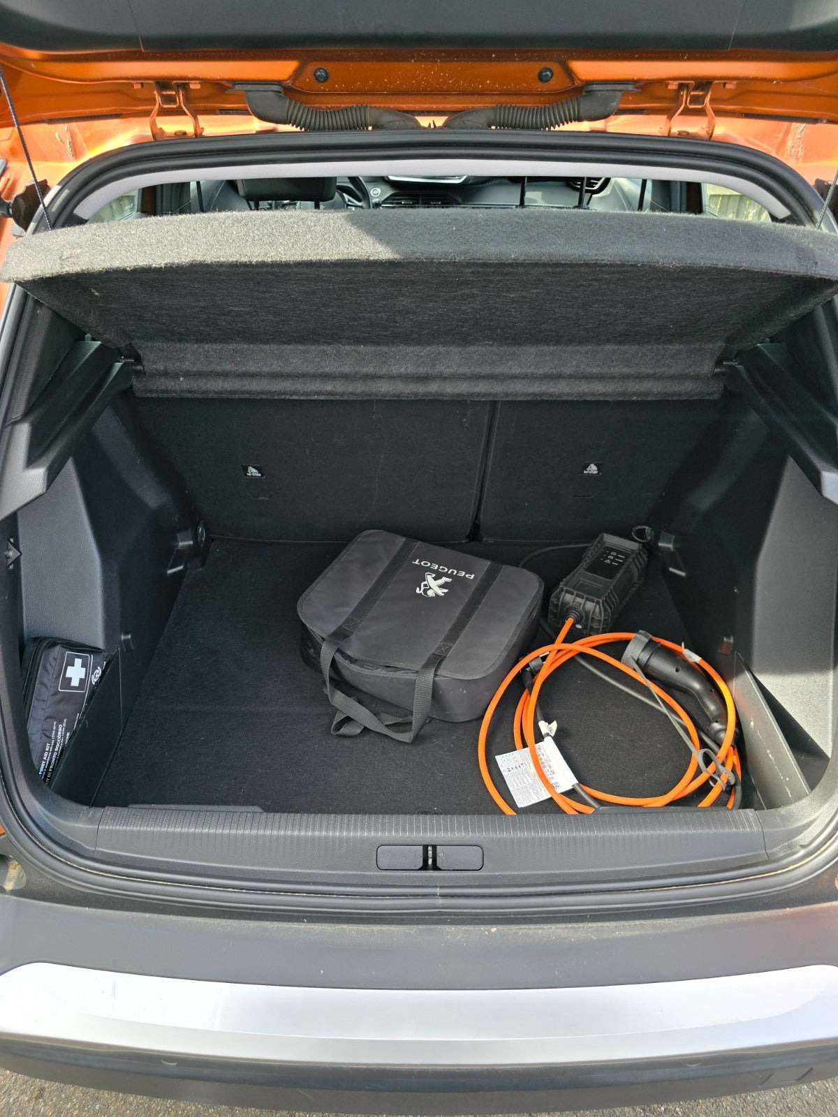 Kobber Peugeot e-2008 fra 2021