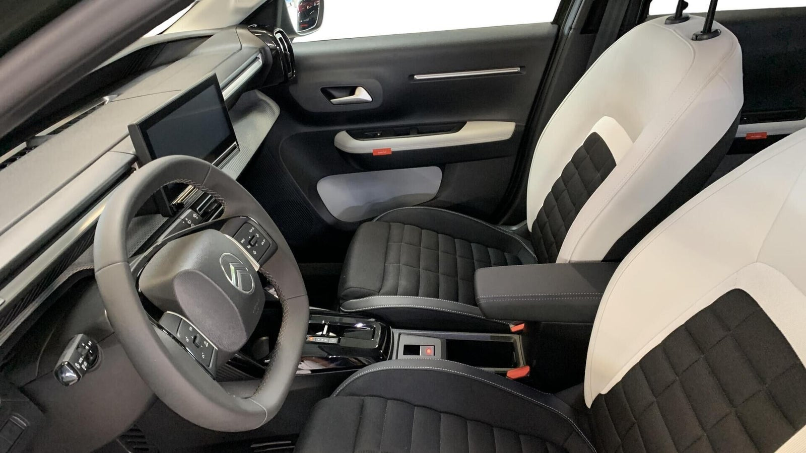 Grøn Citroën e-C3 Aircross fra 2025