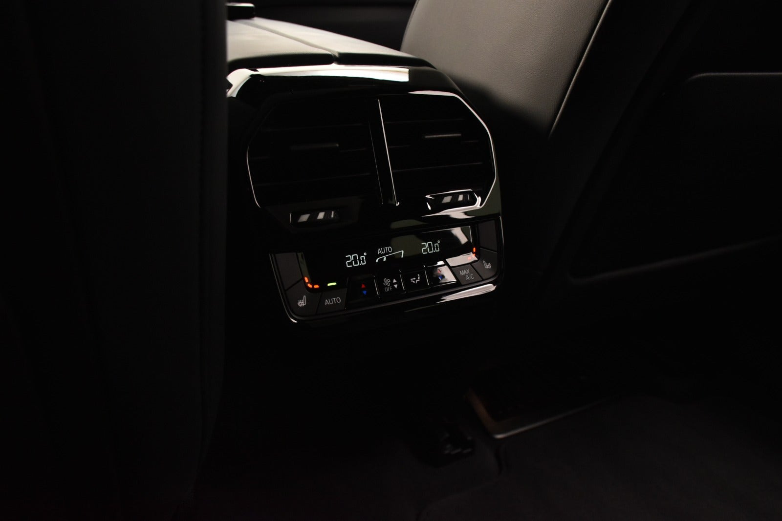 Grå BMW iX fra 2022