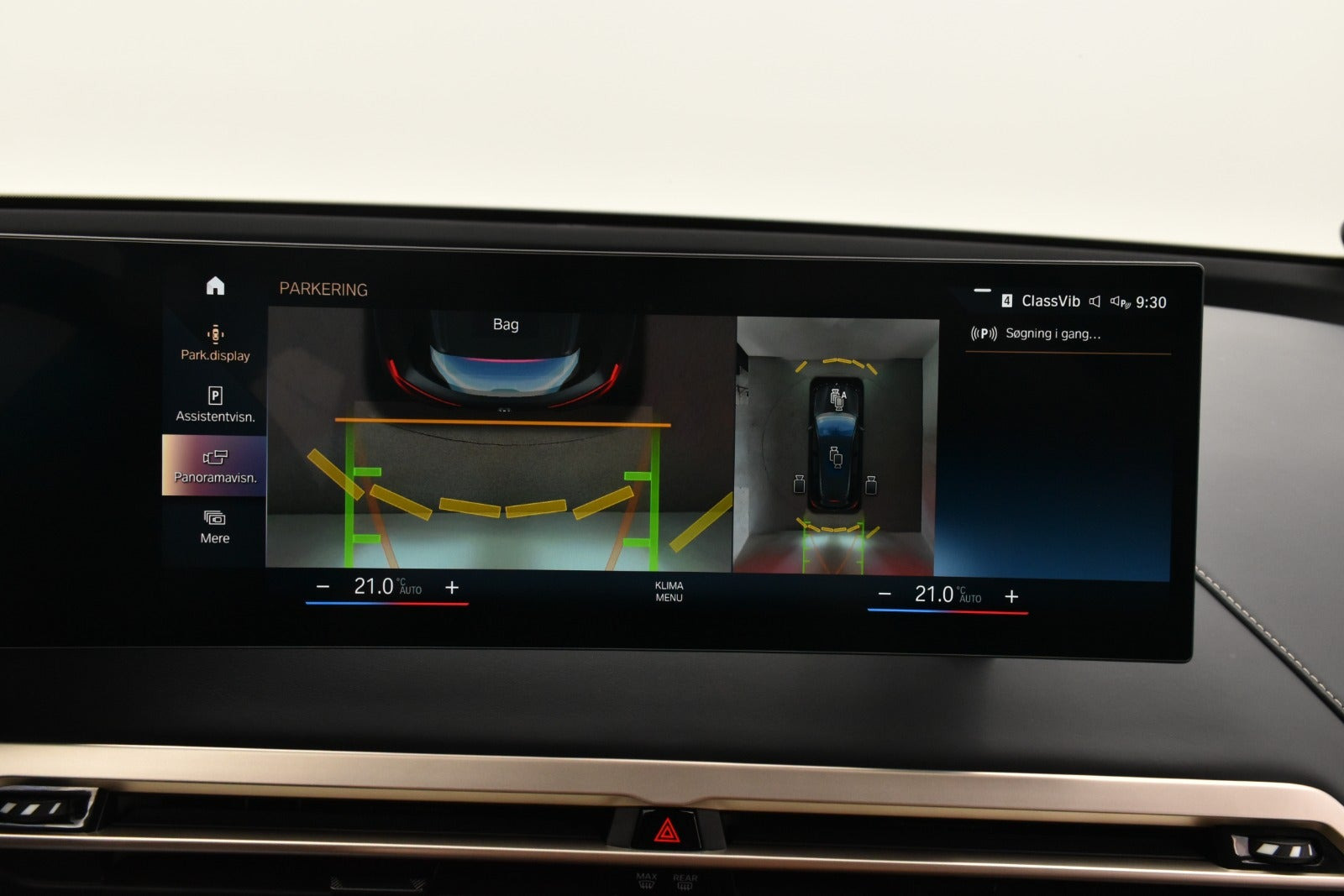 Grå BMW iX fra 2022
