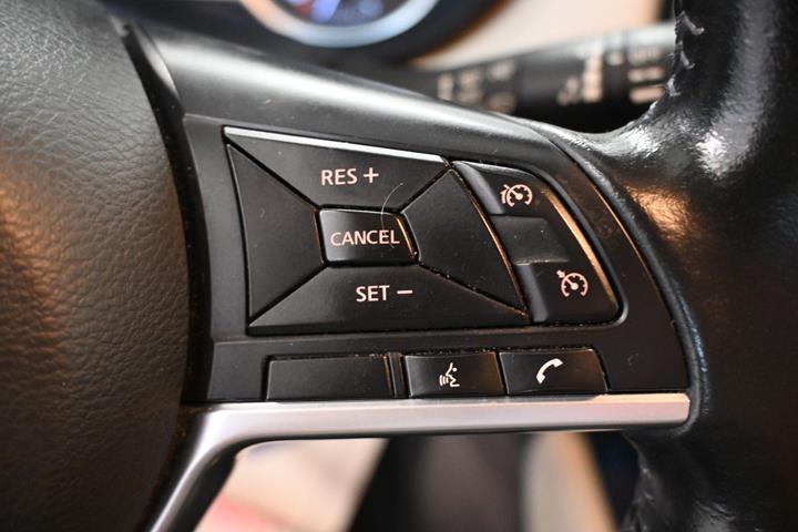 Rød Nissan Micra fra 2018