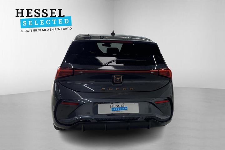 Grå Cupra Born fra 2023