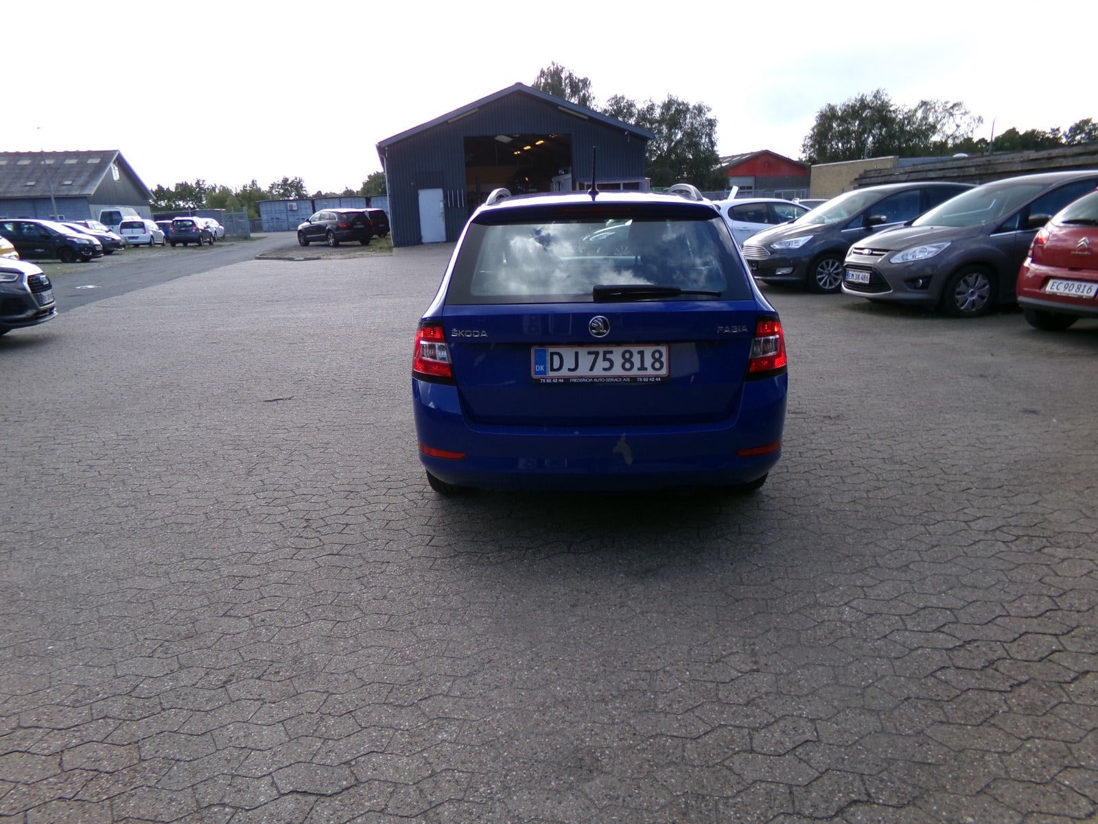 Blå Skoda Fabia fra 2019