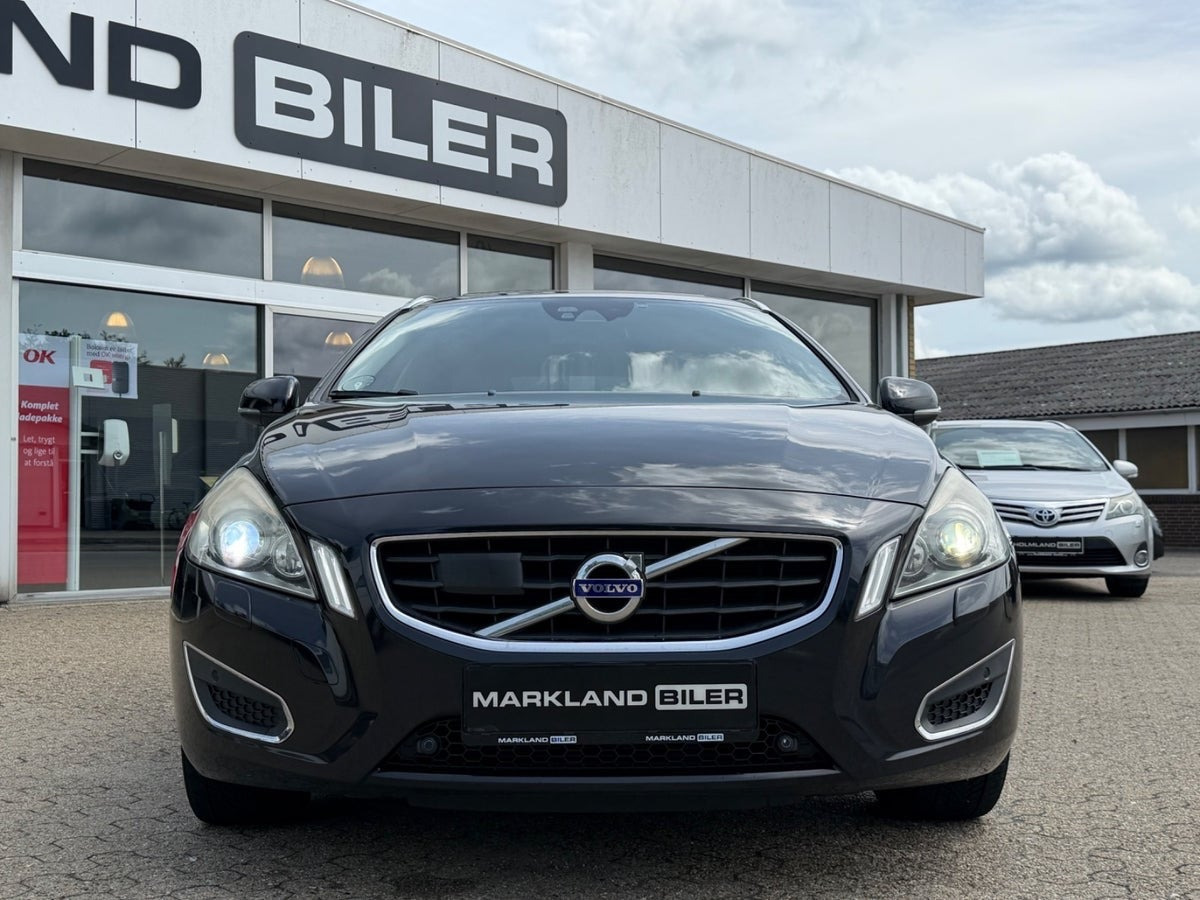 Sort Volvo V60 fra 2011