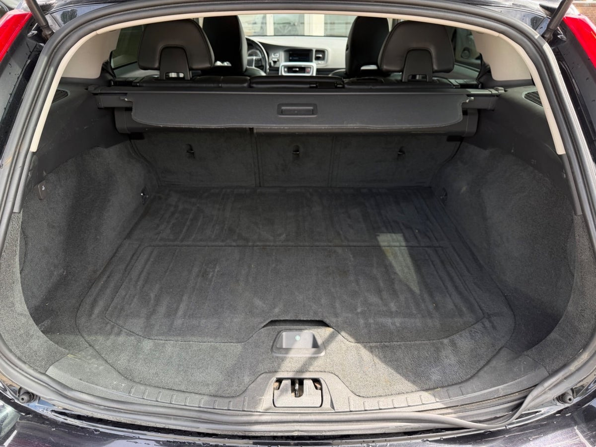 Sort Volvo V60 fra 2011