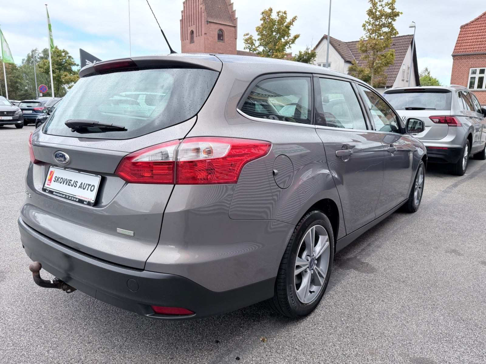 Grå Ford Focus fra 2013