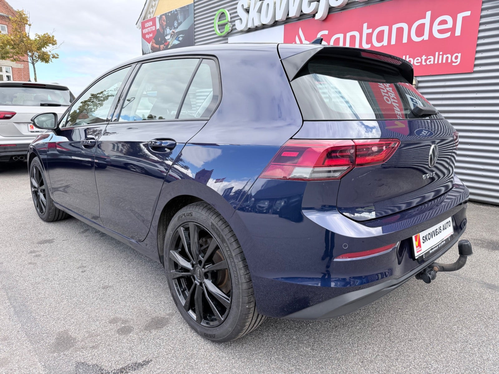 Blå VW Golf VIII fra 2022