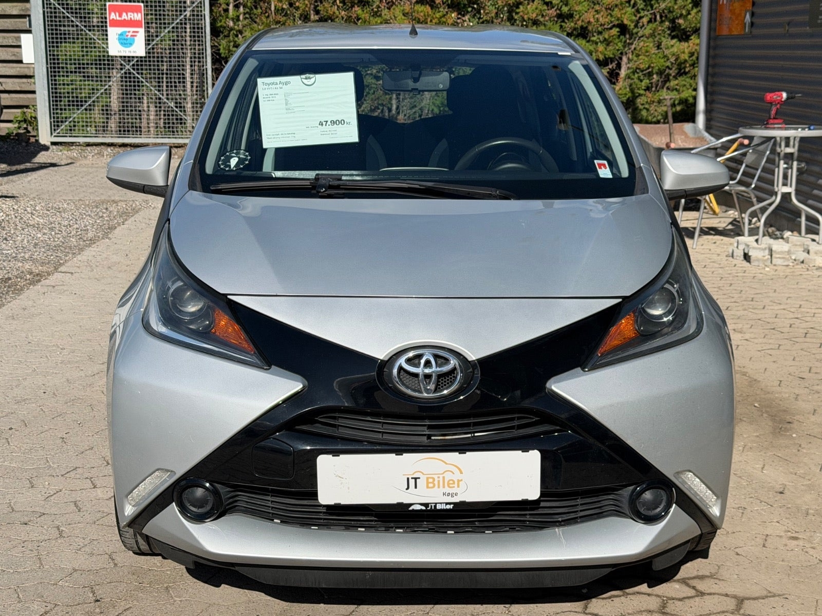 Sølv Toyota Aygo fra 2015