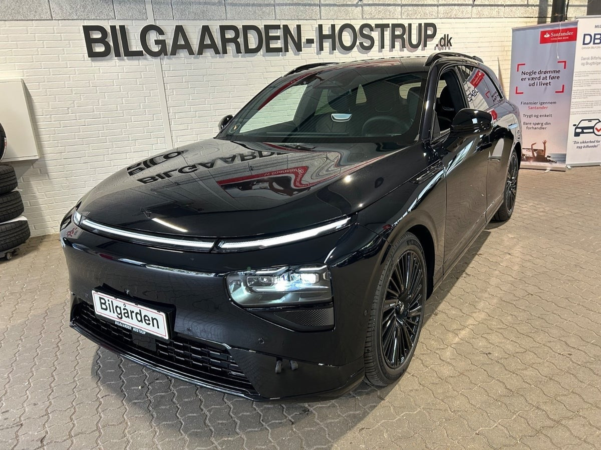 Xpeng G9 Performance Black Edition