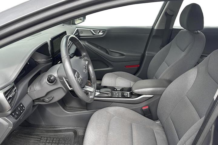 Grå Hyundai Ioniq fra 2021
