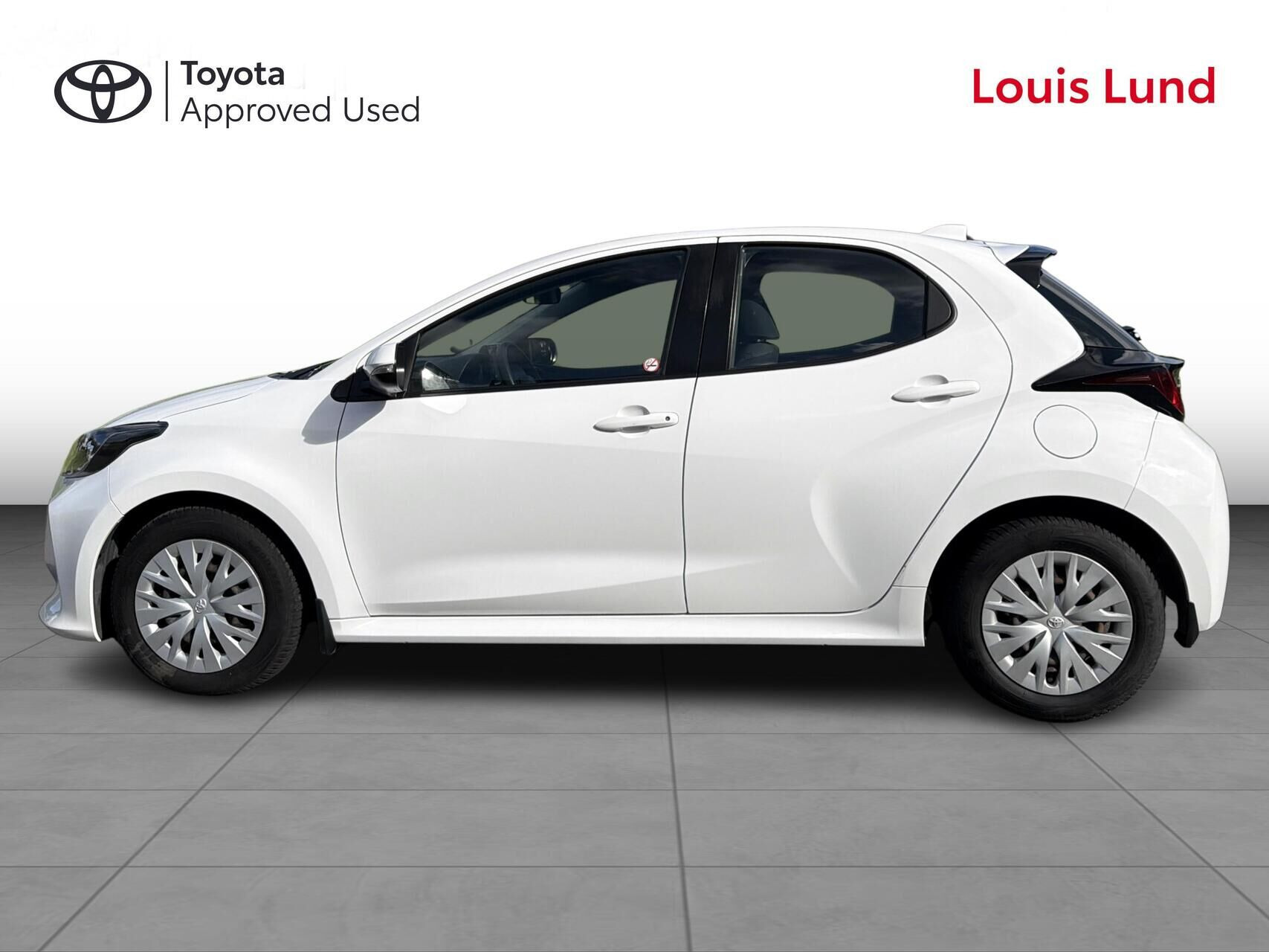 Hvid Toyota Yaris fra 2021