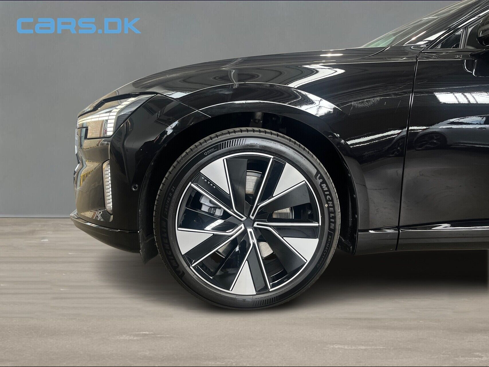 Sort Volvo ES90 fra 2026