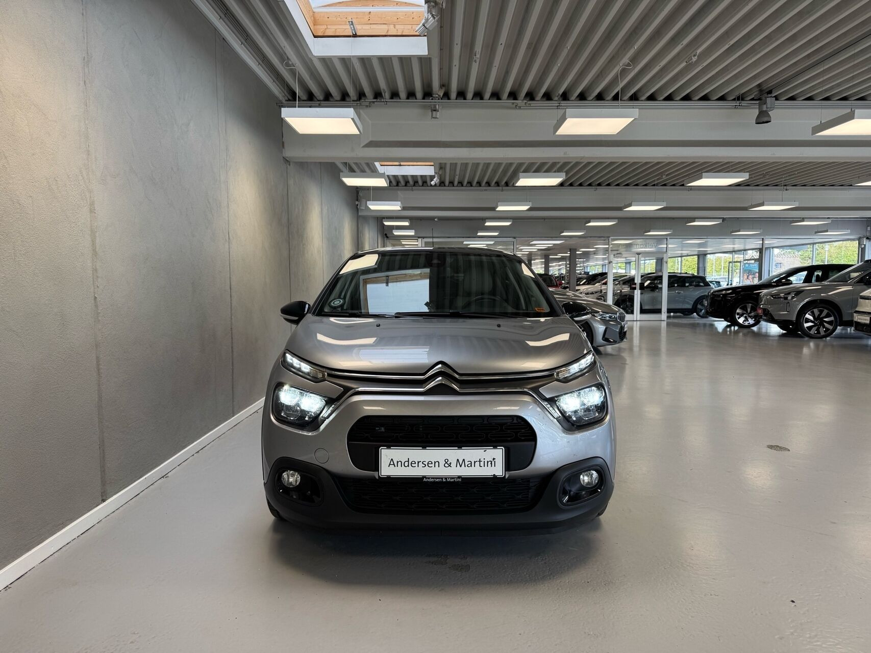 Grå Citroën C3 fra 2024