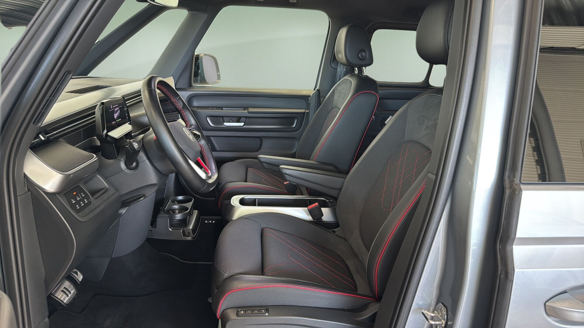 Sølv VW ID.Buzz fra 2025