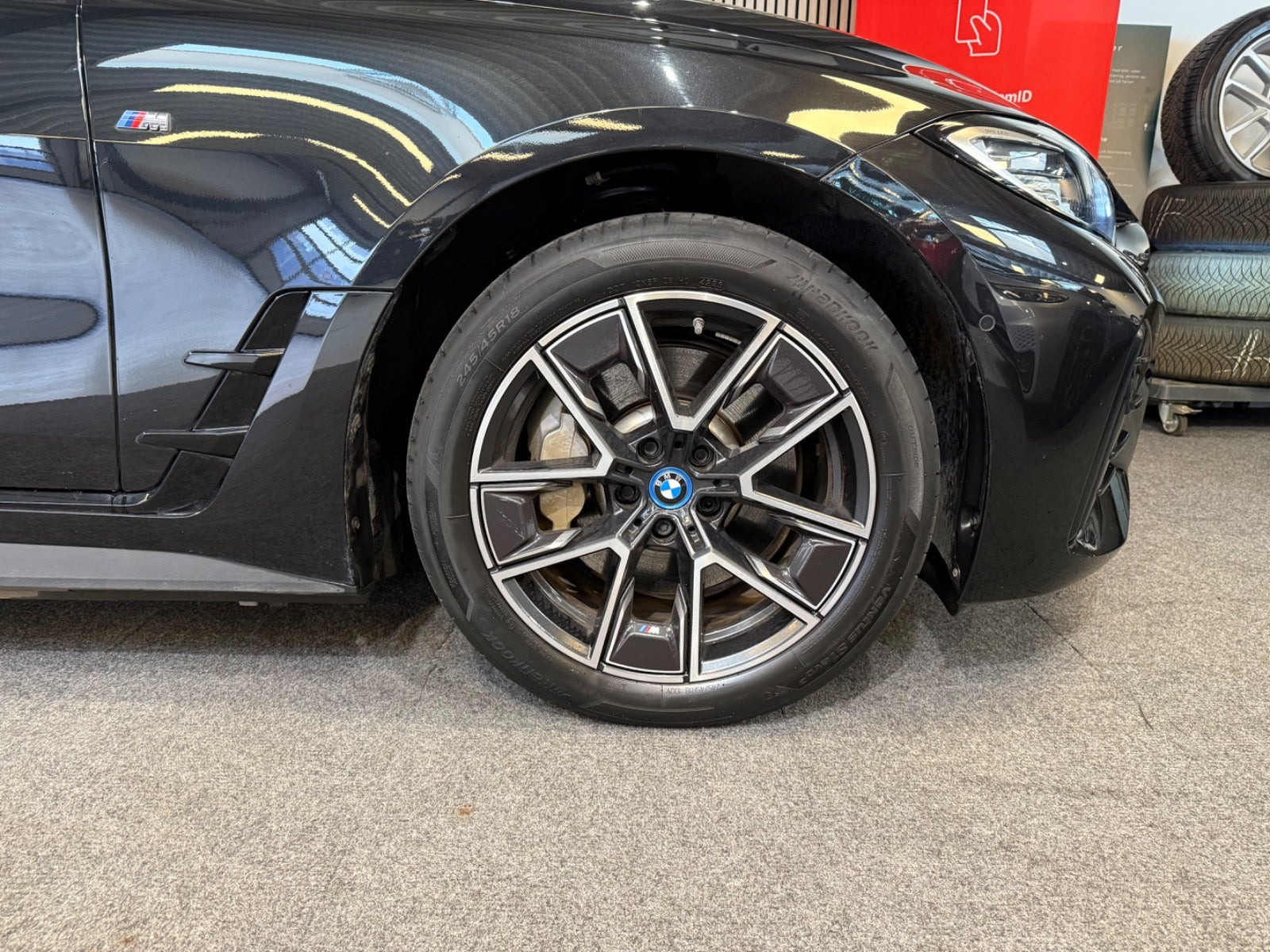 Sort BMW i4 fra 2024
