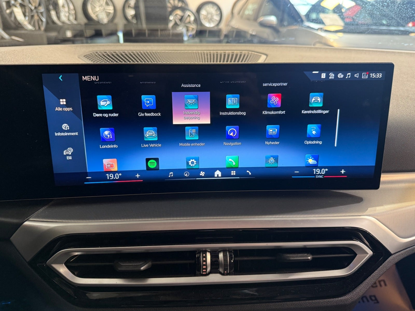 Sort BMW i4 fra 2024