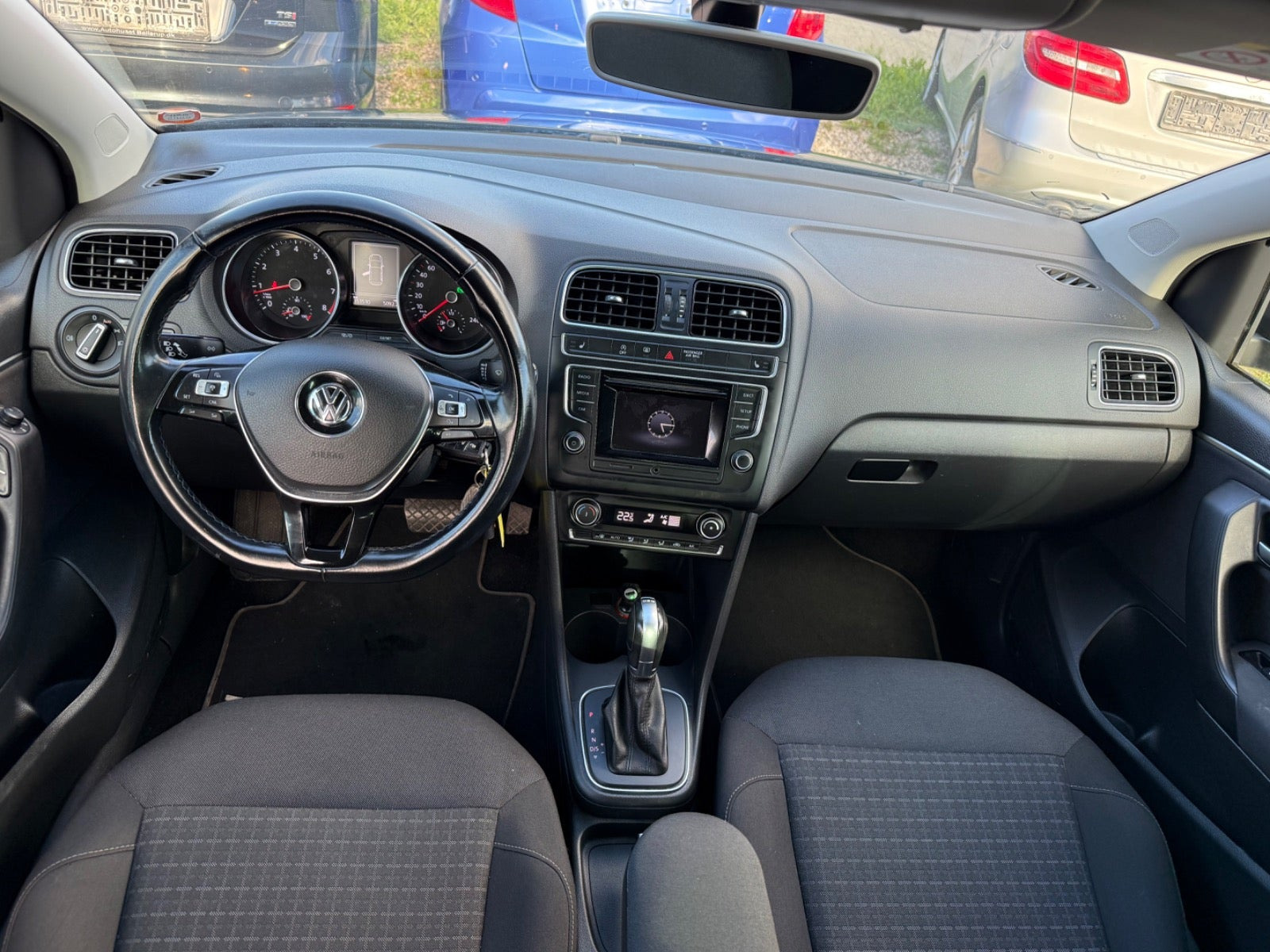 Sort VW Polo fra 2015