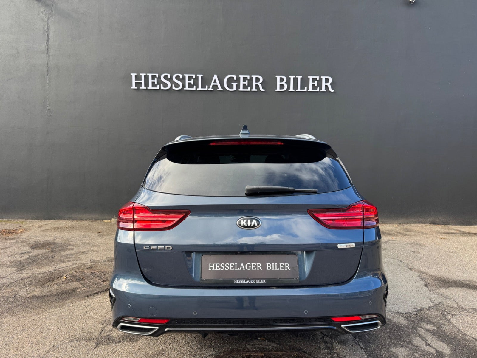 Blå Kia Ceed fra 2020