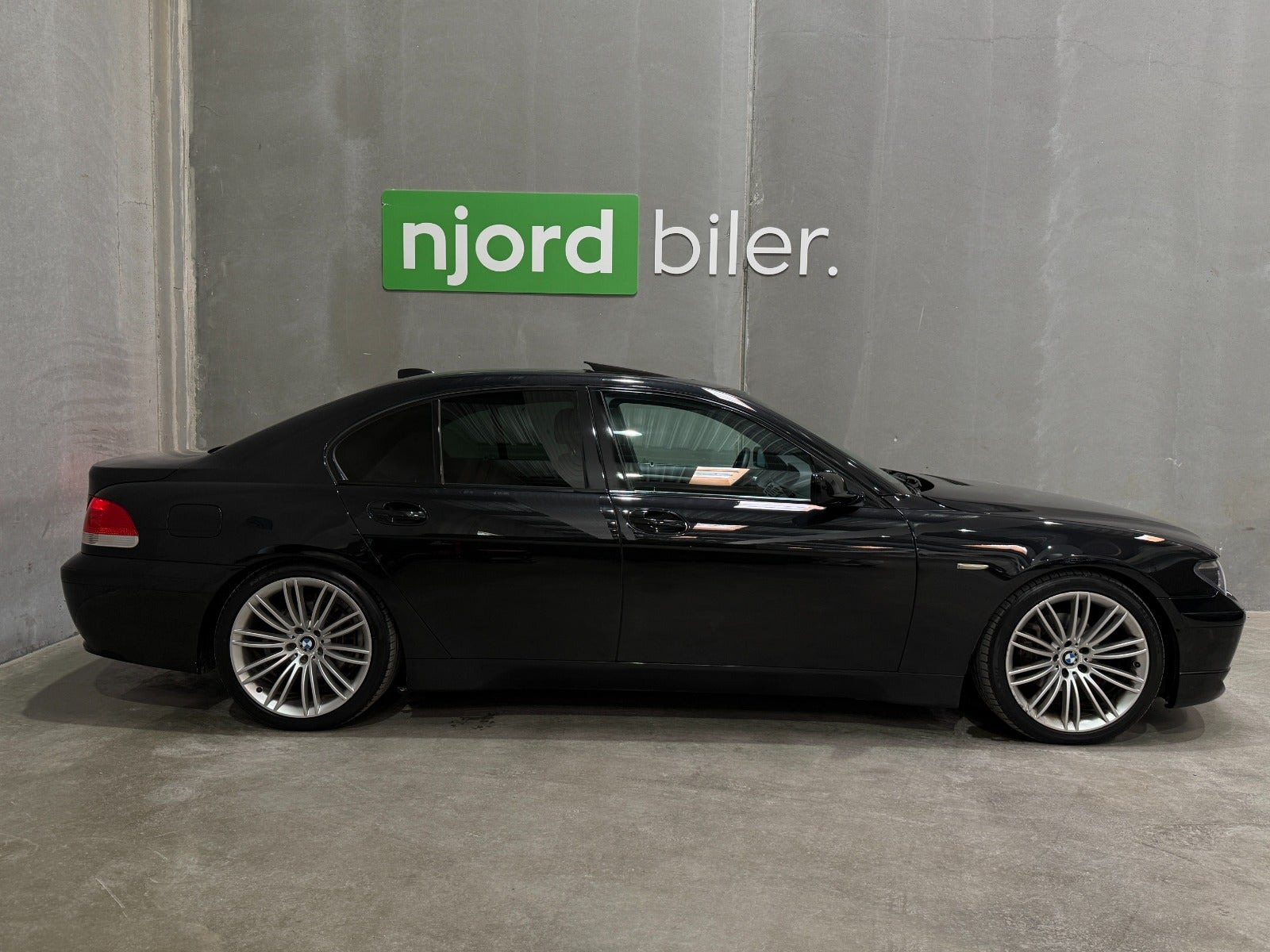 undefined BMW 735iA fra 2004